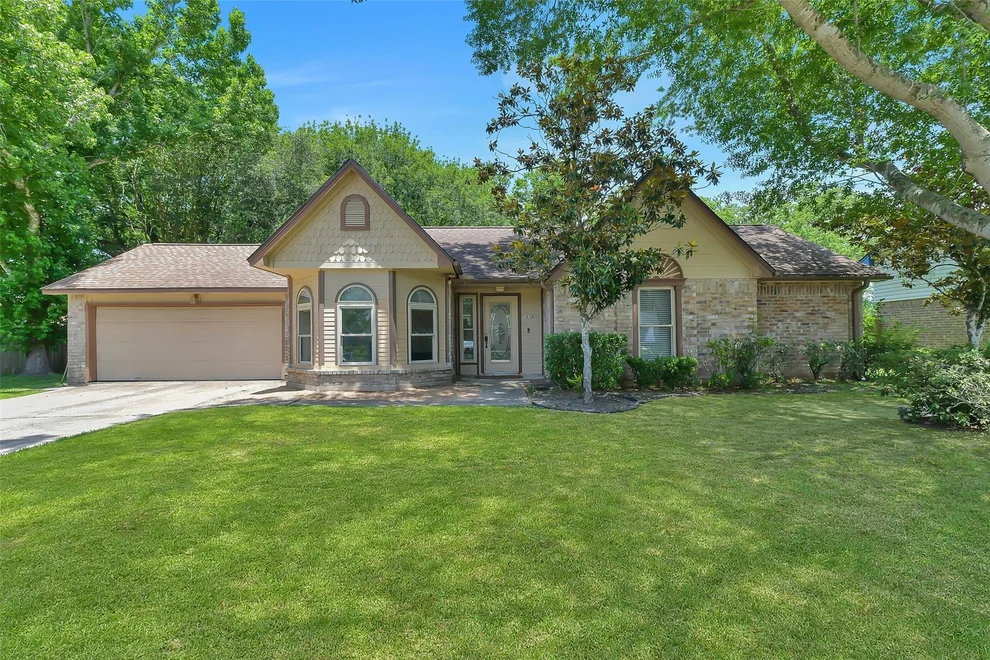 Unit for sale at 1312 Osborne Drive, Friendswood, TX 77546