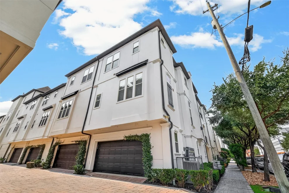 Unit for sale at 703 Live Oak Street, Houston, TX 77003