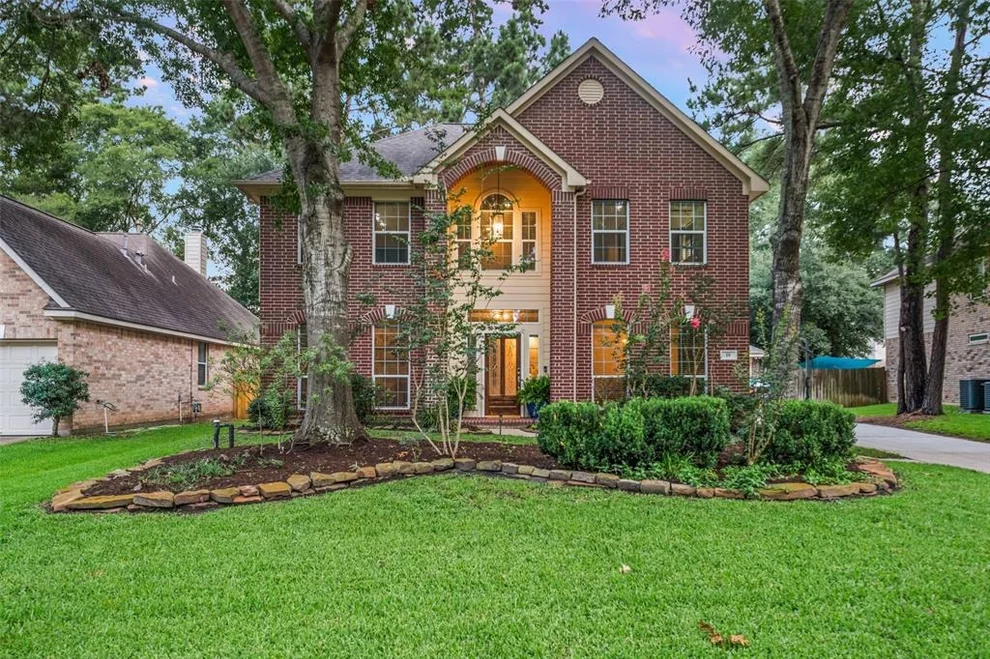 Unit for sale at 19 Canoe Birch Place, The Woodlands, TX 77382