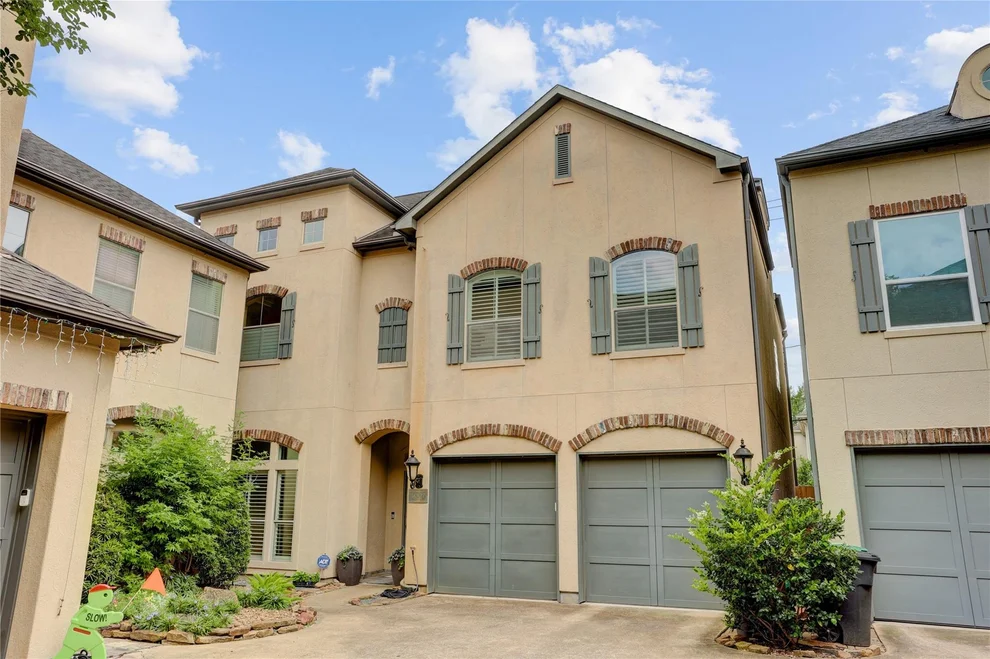 Unit for sale at 4007 Gramercy Street, Houston, TX 77025