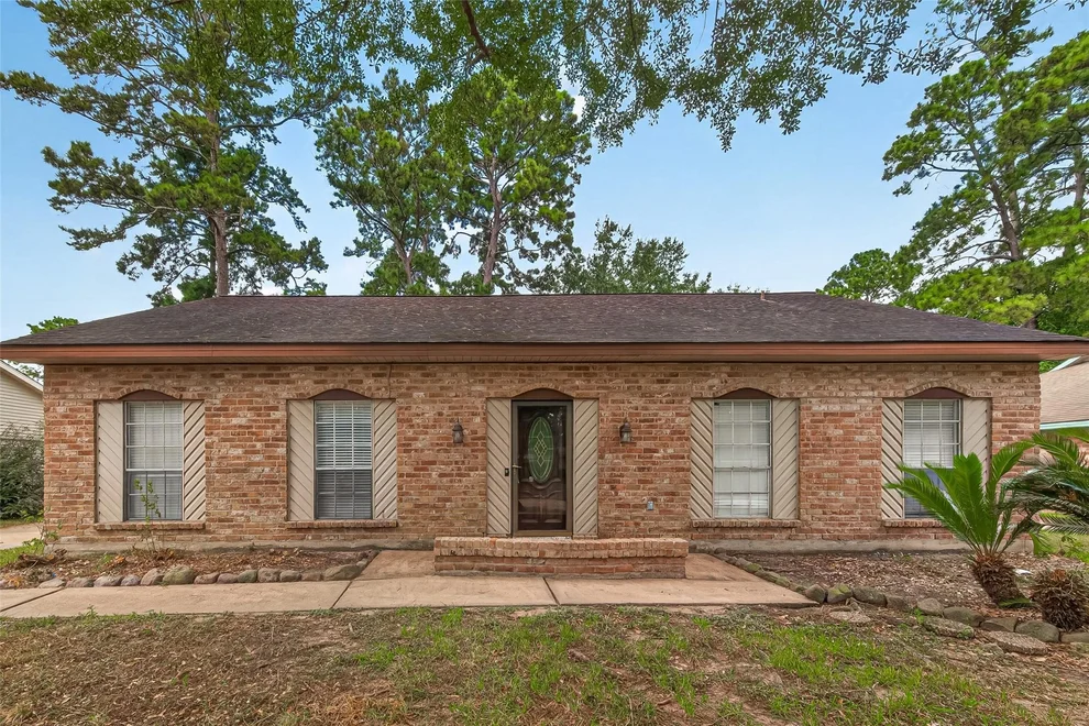 Unit for sale at 25515 Stone Mill Lane, Spring, TX 77373
