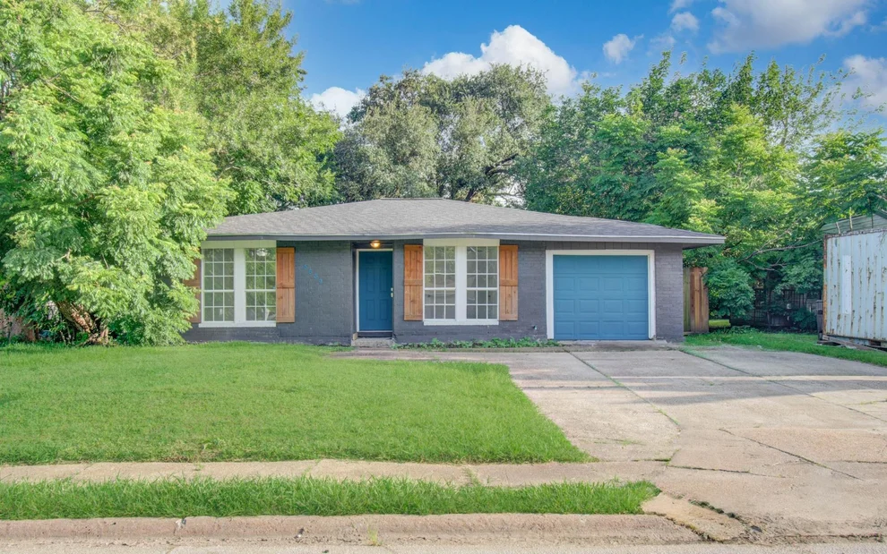 Unit for sale at 5634 Ridgeway Drive, Houston, TX 77033