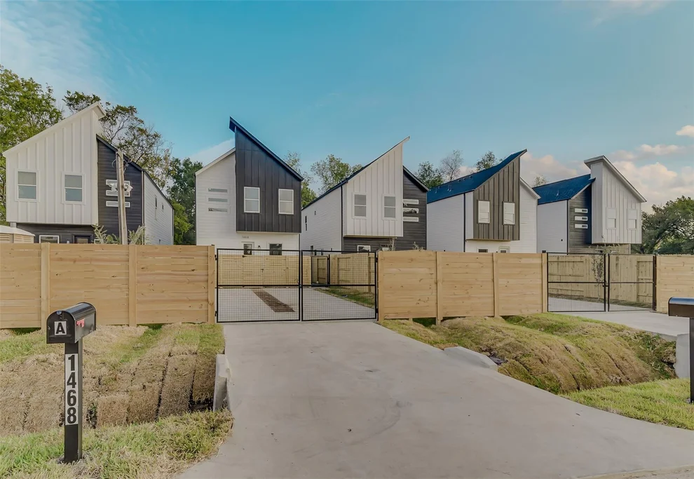 Unit for sale at 1470 Ferguson Way, Houston, TX 77088