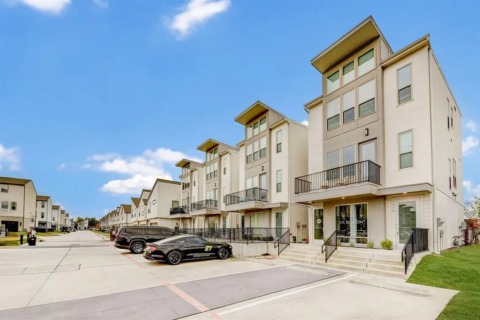 Unit for sale at 397 N Centro Circle, Shenandoah, TX 77385