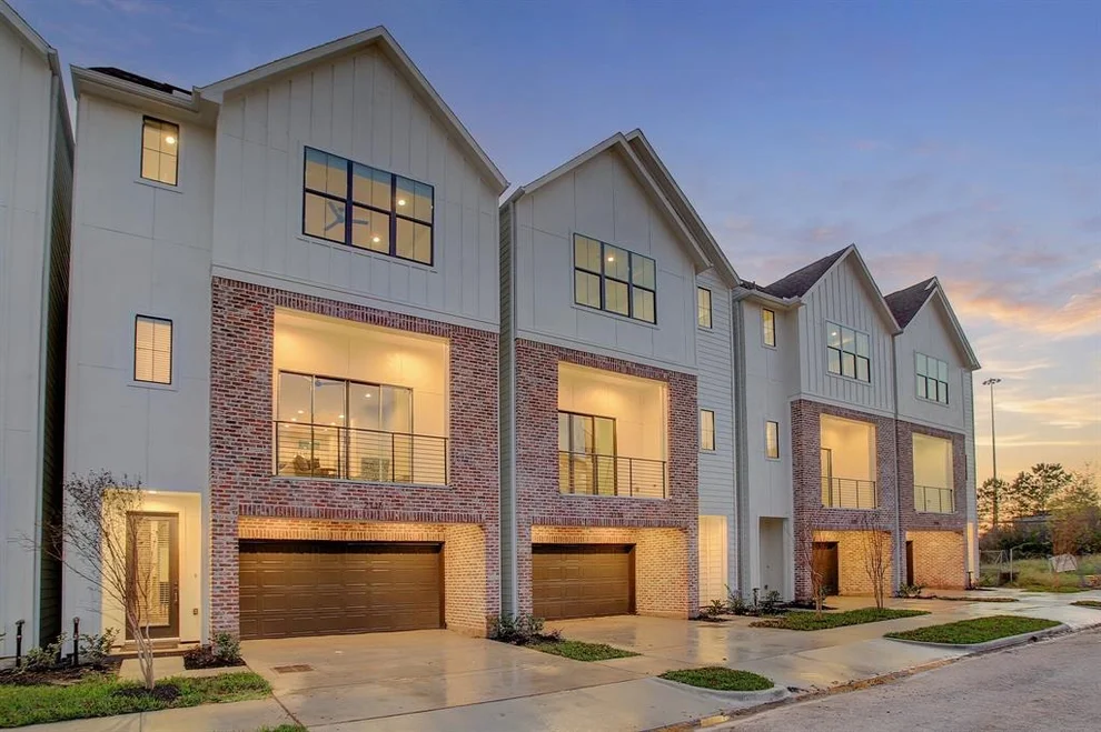 Unit for sale at 10623 Cascade Ledge Lane, Houston, TX 77025