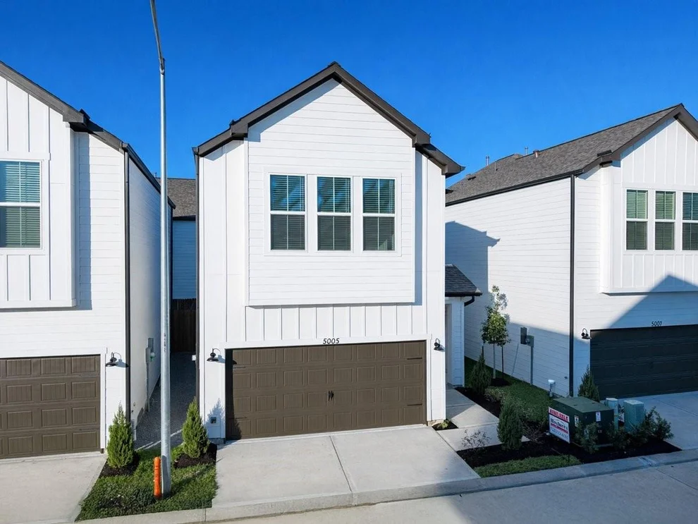 Unit for sale at 5005 Elizabeth City Street, Houston, TX 77021