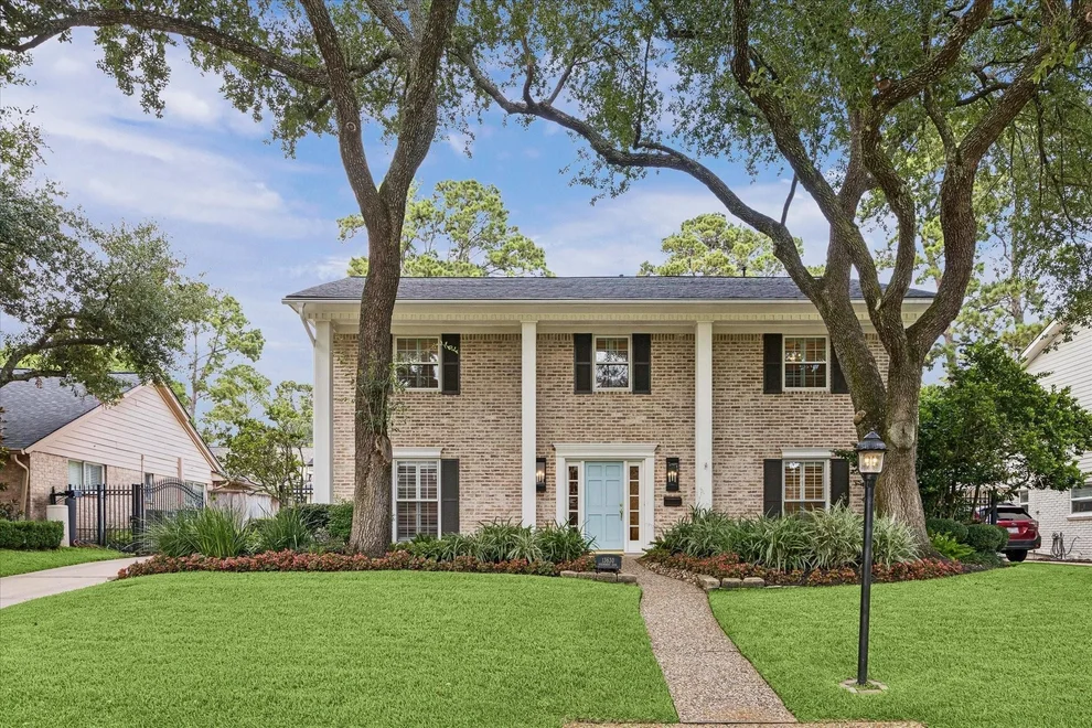 Unit for sale at 13630 Queensbury Lane, Houston, TX 77079