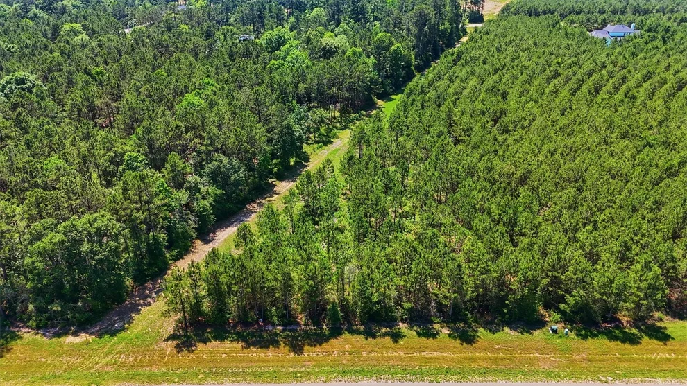 Unit for sale at 15979 Wood Grove Way, Willis, TX 77378