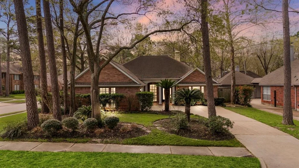 Unit for sale at 8927 Andante Drive, Houston, TX 77040