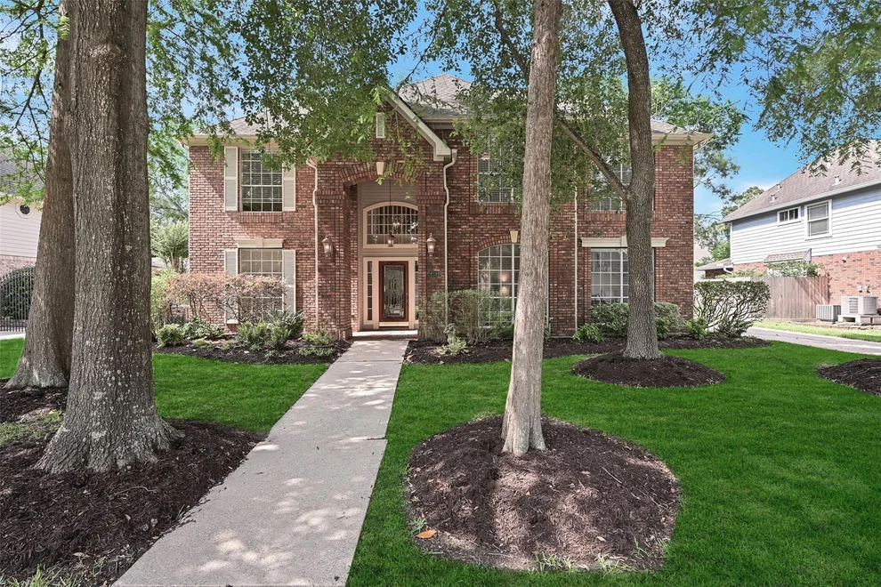 Unit for sale at 4319 Island Hills Drive, Houston, TX 77059