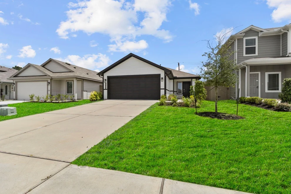 Unit for sale at 23173 Teakwood Hills Drive, Splendora, TX 77372