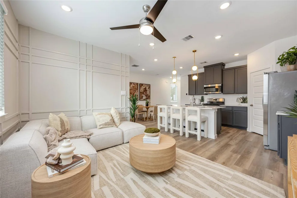 Unit for sale at 965 Mansfield Street, Houston, TX 77091
