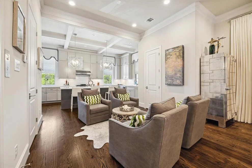 Unit for sale at 739 Somerset Commons Lane, Houston, TX 77055