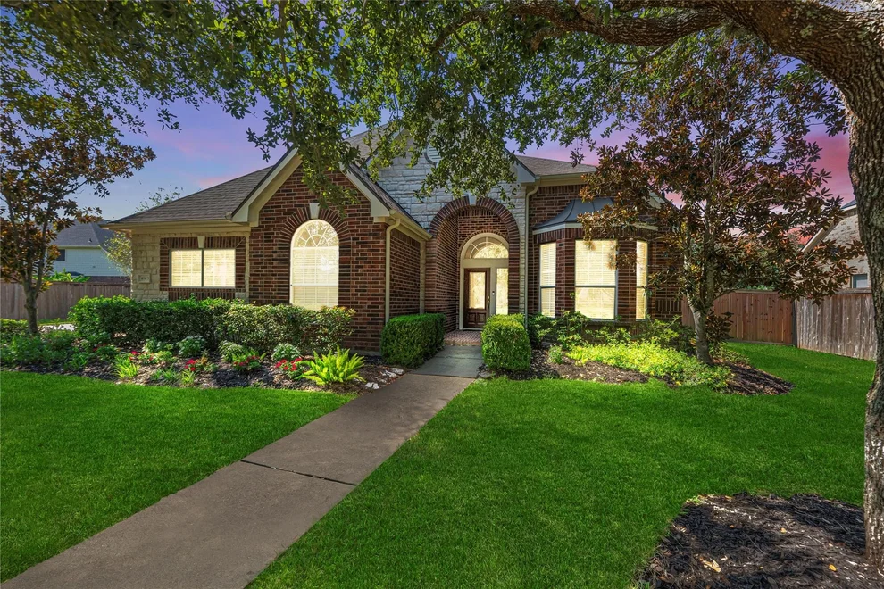 Unit for sale at 4803 Riverstone Crossing Drive, Sugar Land, TX 77479