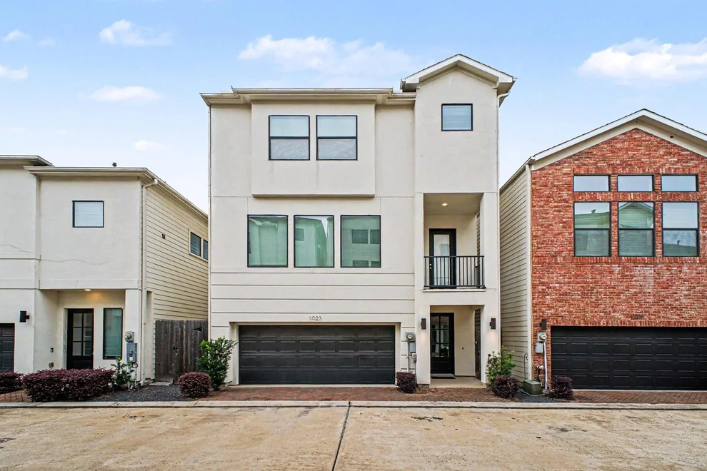 Unit for sale at 1023 Green Kensington Drive, Houston, TX 77008