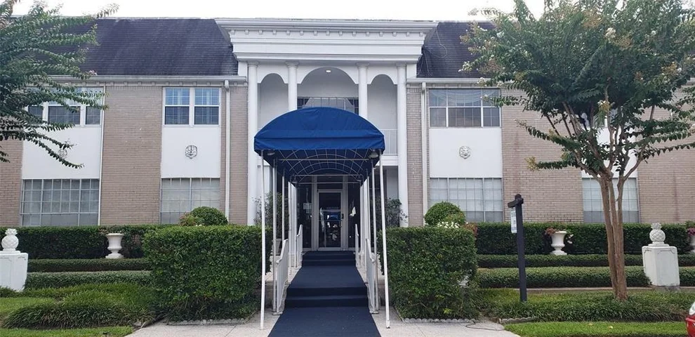 Unit for sale at 2701 Bellefontaine Street, Houston, TX 77025