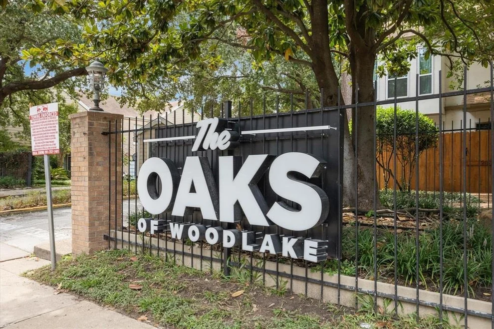 Unit for sale at 2100 W Tanglewilde Street Street, Houston, TX 77063