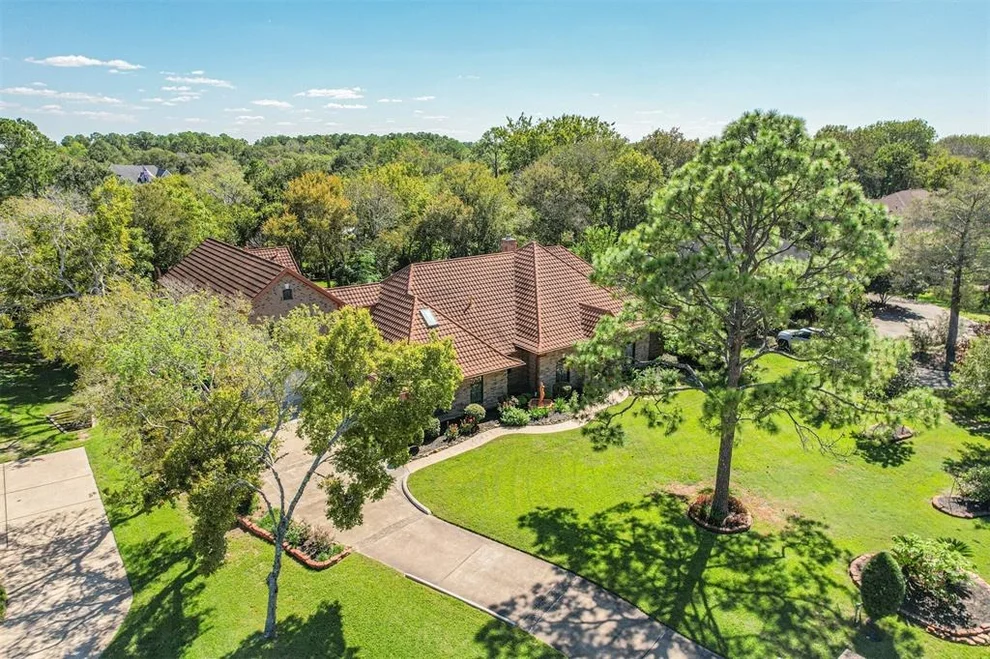 Unit for sale at 1205 Tall Pines Drive, Friendswood, TX 77546