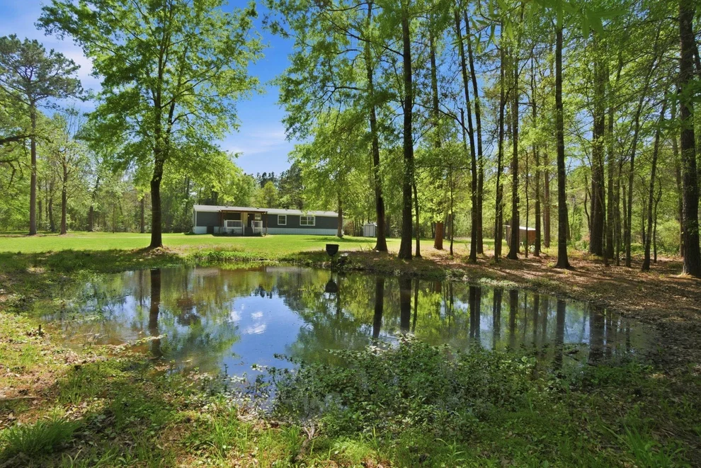 Unit for sale at 3102 Wilderness Way, Montgomery, TX 77316