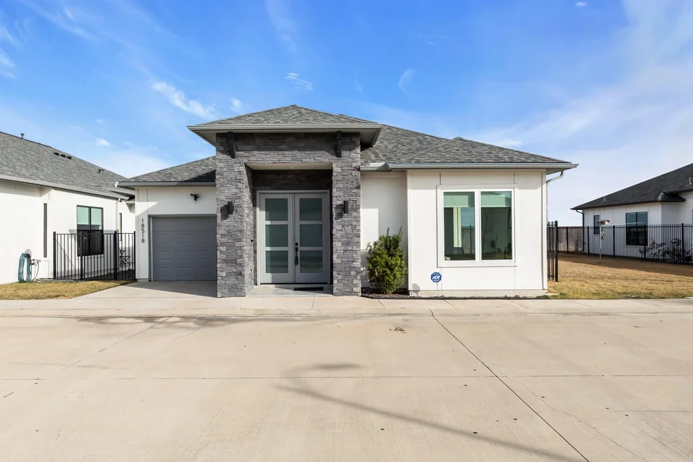 Unit for sale at 18518 Bridgeway Lane, Richmond, TX 77407