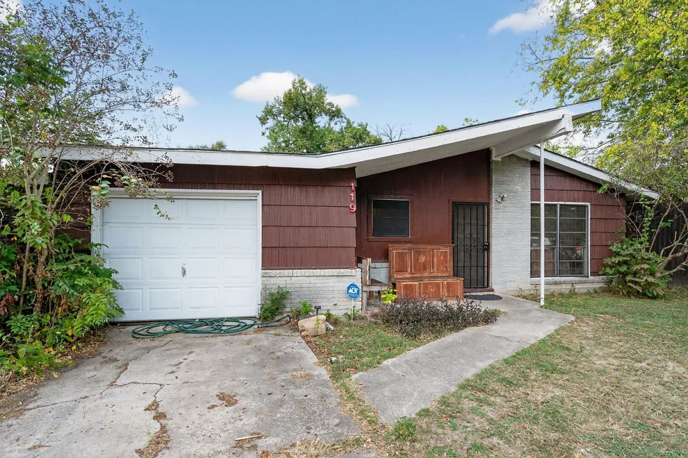 Unit for sale at 119 Southbrook Circle, Houston, TX 77060