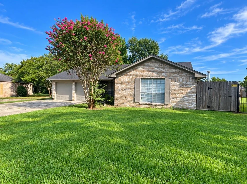 Unit for sale at 255 Andorra Lane, Houston, TX 77015