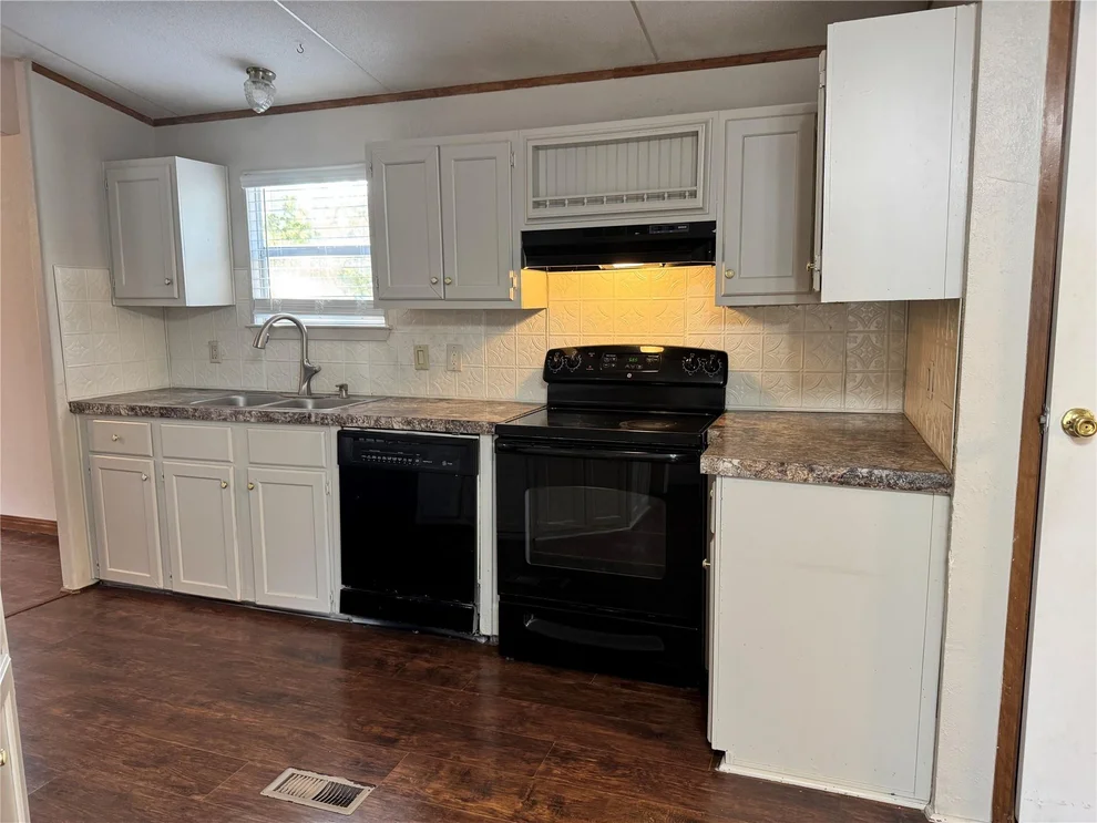 Unit for sale at 143 Mehringer Road, Shepherd, TX 77371