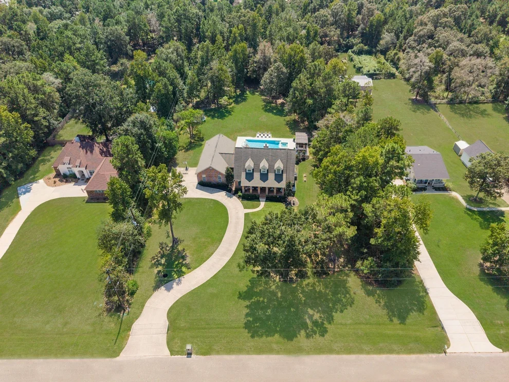 Unit for sale at 7519 Millies Run Road, Montgomery, TX 77316