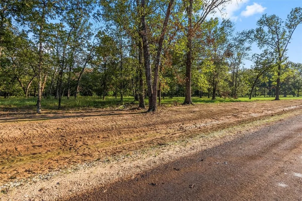 Unit for sale at 6088 Alans Memorial Lane, New Waverly, TX 77358