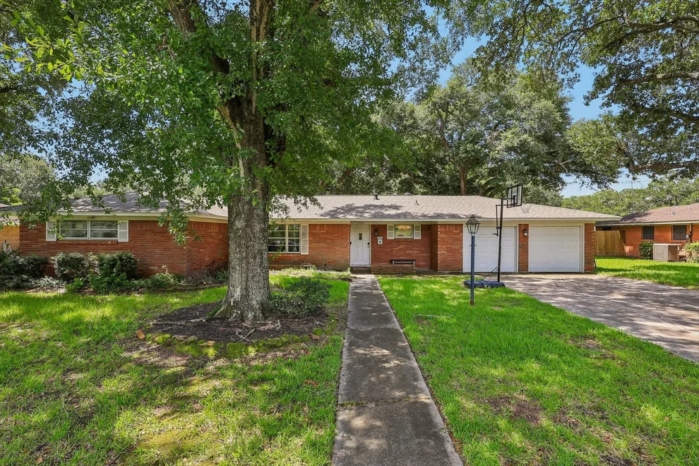Unit for sale at 1705 Adams Street, Baytown, TX 77520
