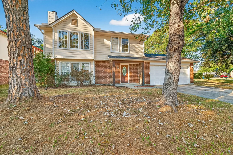 Unit for sale at 5122 Verdenbruk Drive, Houston, TX 77066