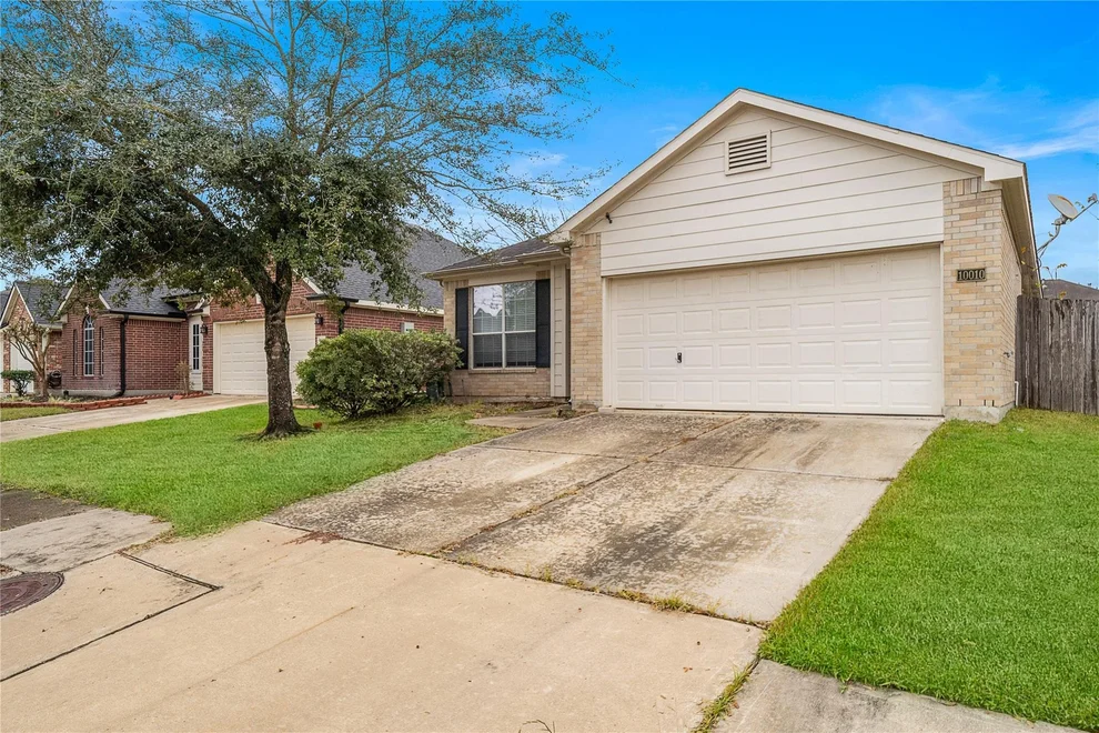 Unit for sale at 10010 Deer Track Court, Houston, TX 77064