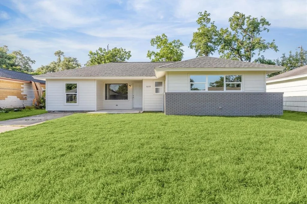 Unit for sale at 5859 Belmark Street, Houston, TX 77033