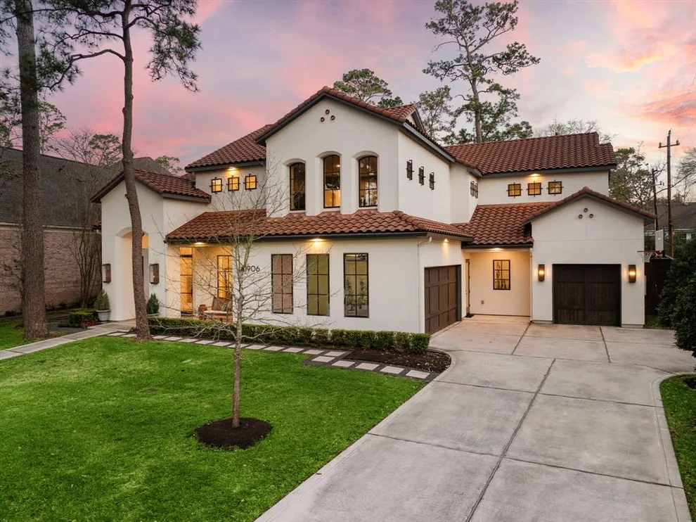 Unit for sale at 11906 Longleaf Lane, Houston, TX 77024
