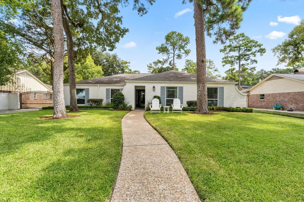 Unit for sale at 10022 Bordley Drive, Houston, TX 77042