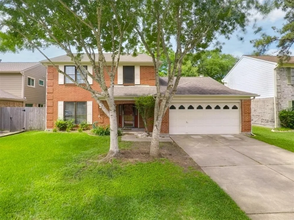 Unit for sale at 15014 Waybridge Drive, Houston, TX 77062