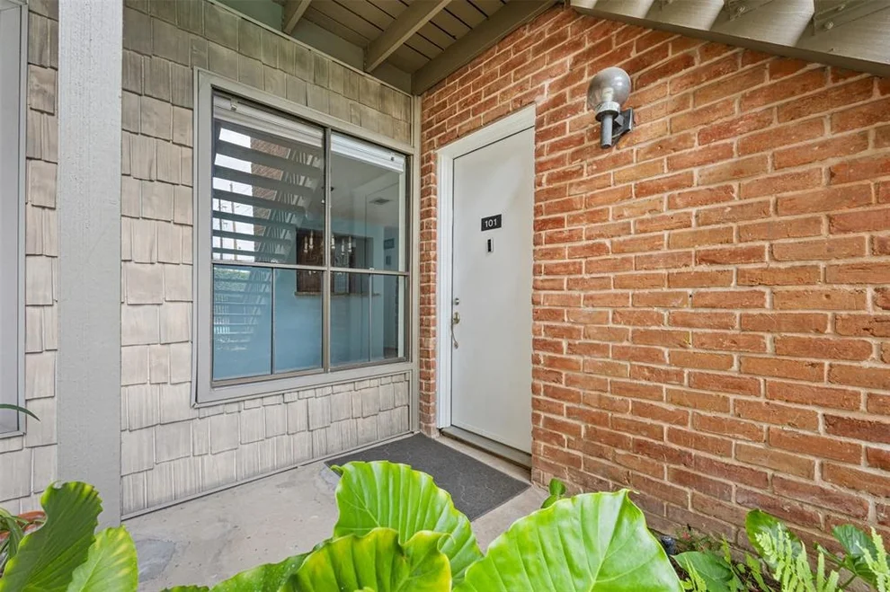 Unit for sale at 2829 Timmons Lane, Houston, TX 77027