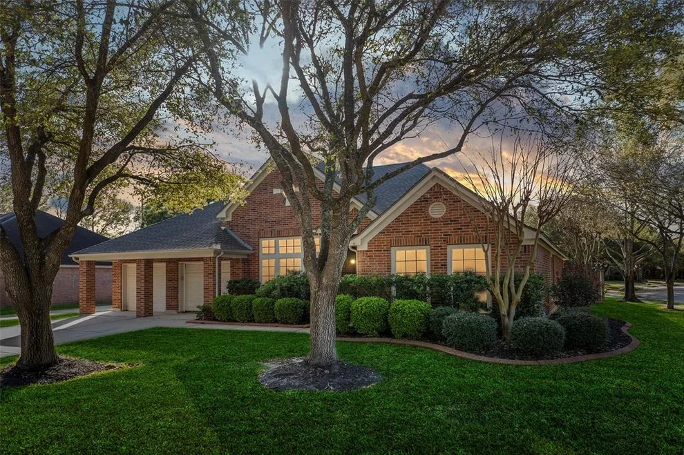 Unit for sale at 3302 Twinmont Lane, Katy, TX 77494