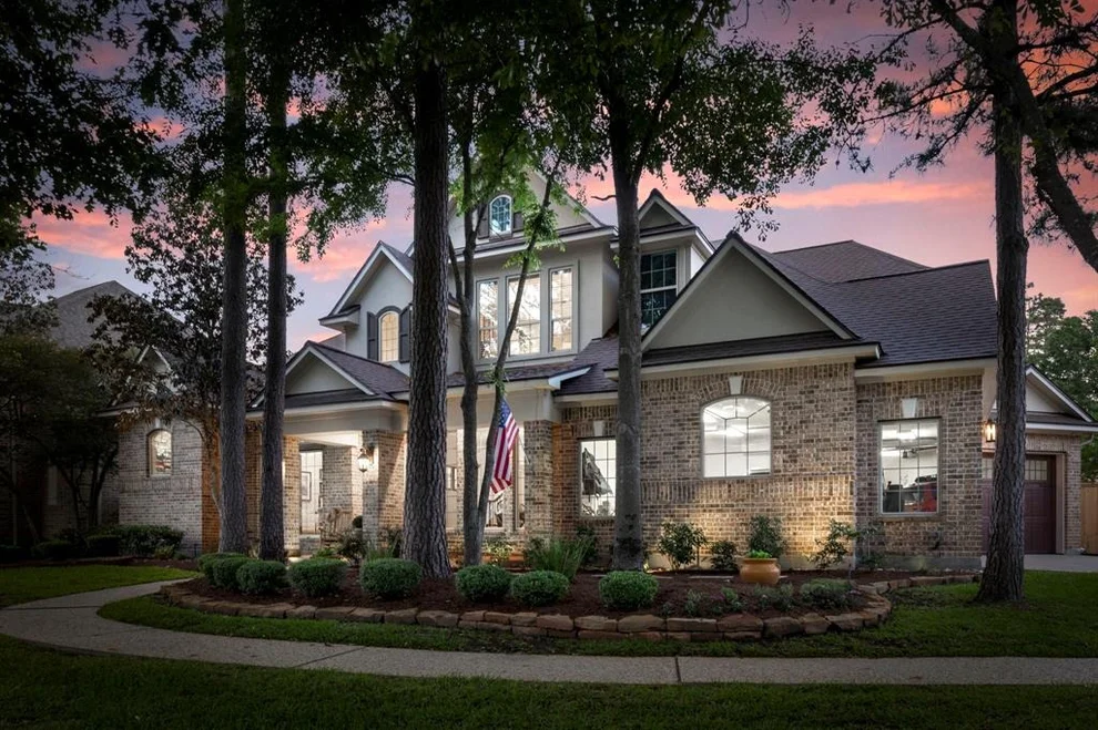 Unit for sale at 10 Strawberry Canyon Place, The Woodlands, TX 77382