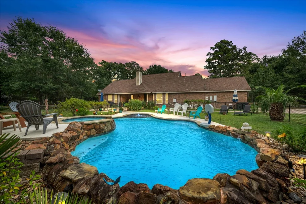 Unit for sale at 25467 Brooks Road, Waller, TX 77484