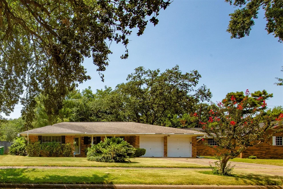 Unit for sale at 10714 Ballantine Street, Houston, TX 77075