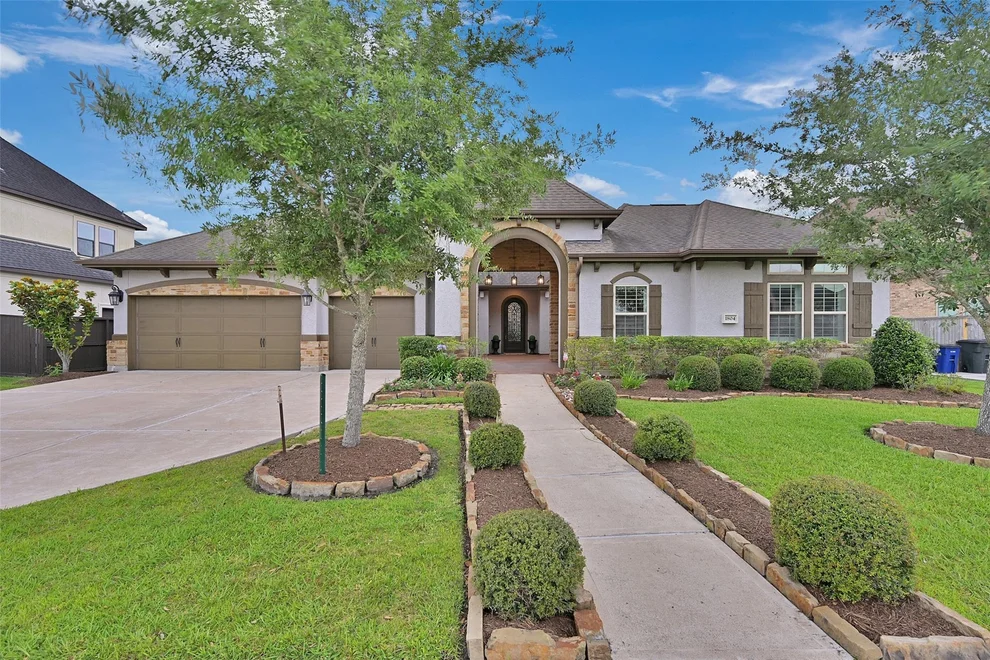 Unit for sale at 1804 Eagle Creek Drive, Friendswood, TX 77546