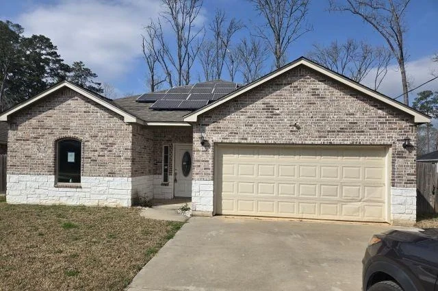 Unit for sale at 10401 Royal Cullum Drive, Conroe, TX 77303