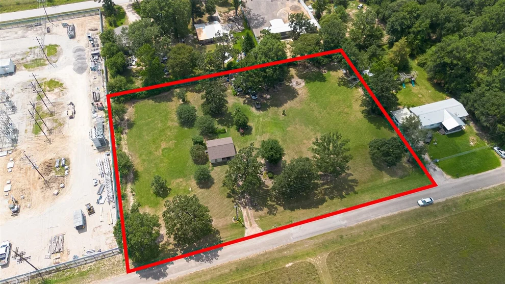 Unit for sale at 2200 Red Oak Lane, Conroe, TX 77306
