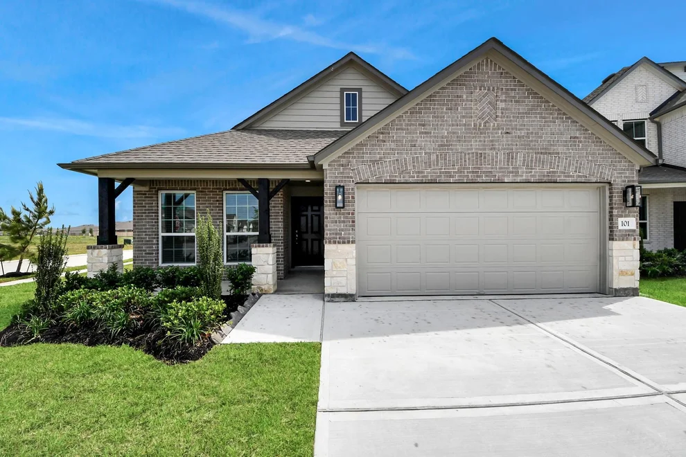 Unit for sale at 1004 Golden Glow Path, Magnolia, TX 77355