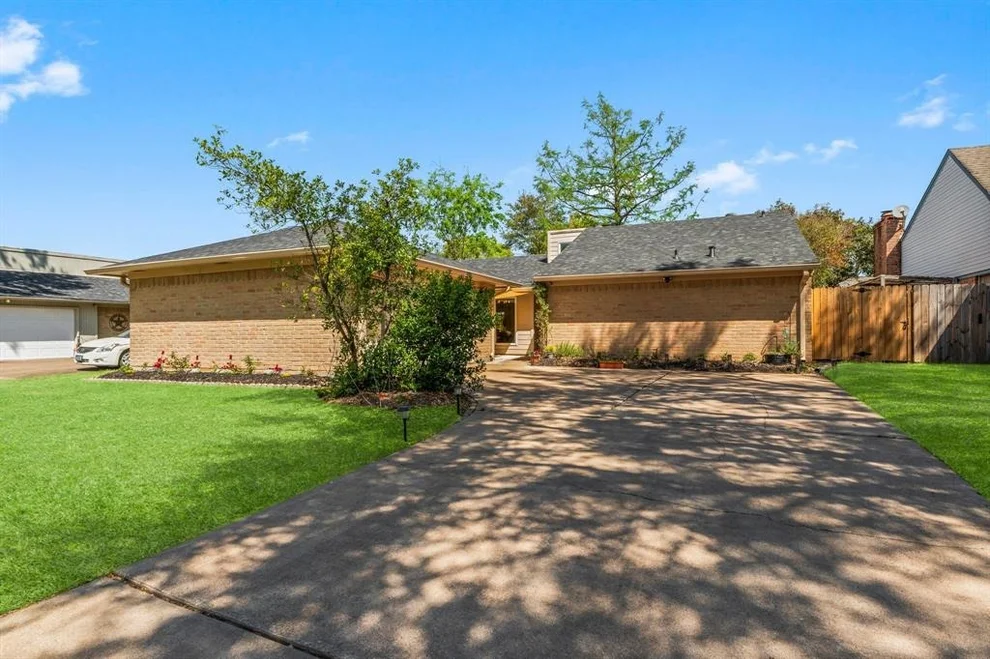 Unit for sale at 10510 Rockcrest Road, Houston, TX 77041