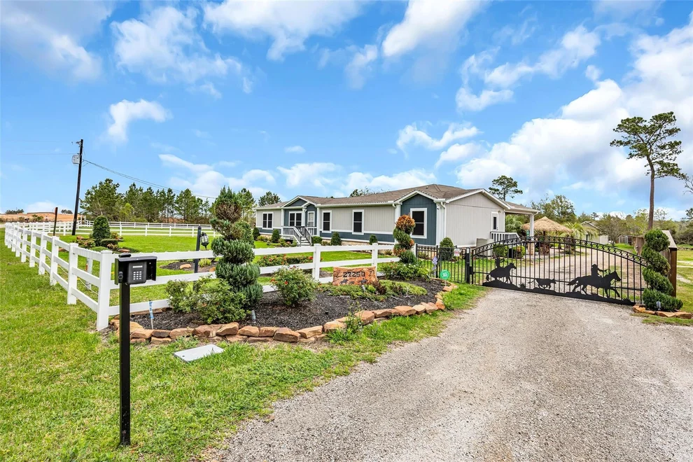 Unit for sale at 27250 Remmington Forest E, Magnolia, TX 77355