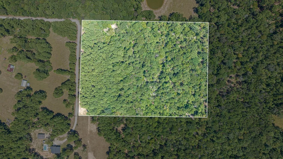 Photo of 1400 Hill Road, Willis, TX 77378