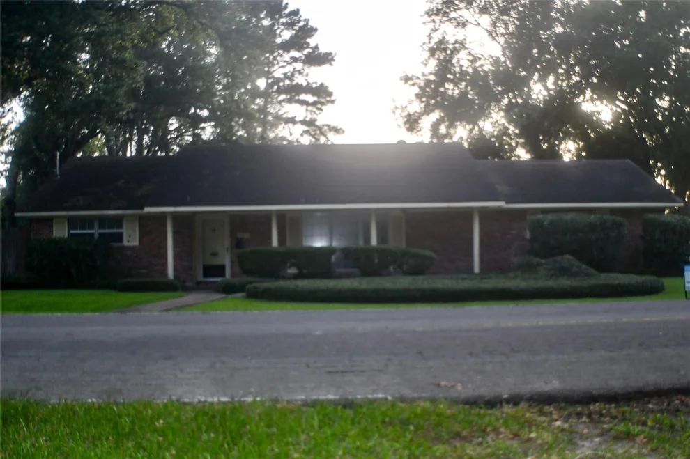 Unit for sale at 1206 Terrace Drive, Alvin, TX 77511