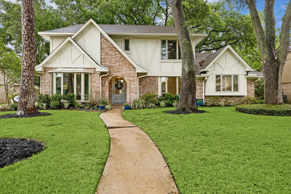 Unit for sale at 2706 Fontana Drive, Houston, TX 77043